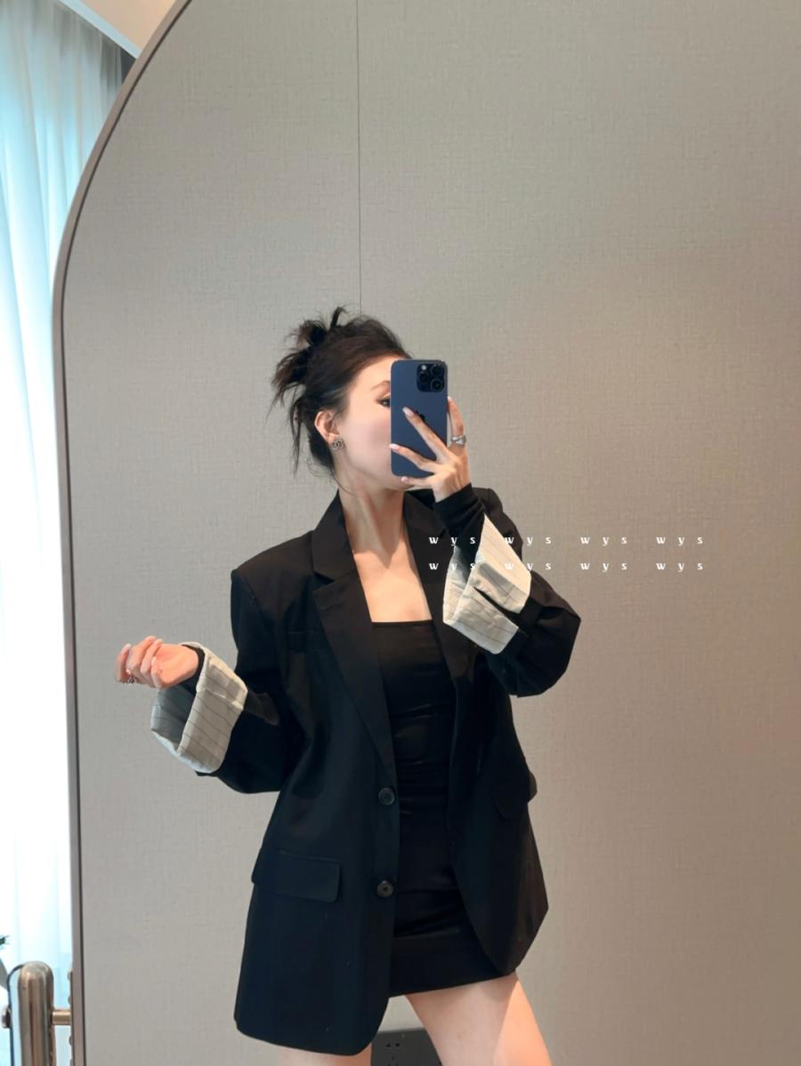 프라다 25ss 자켓