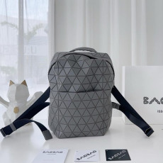 바오바오 이세이 미야케 백팩