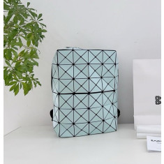 바오바오 이세이 미야케 큐보이드 백팩