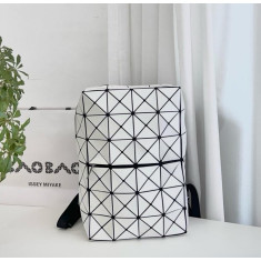 바오바오 이세이 미야케 큐보이드 백팩