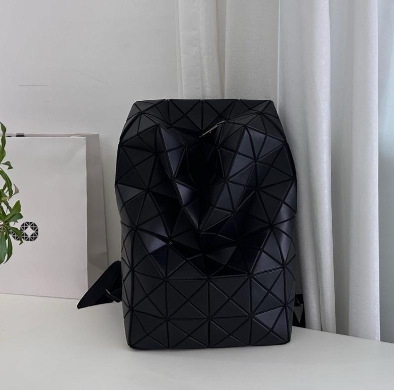 바오바오 이세이 미야케 큐보이드 백팩