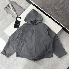 발렌시아가 백로고 바람막이 3컬러