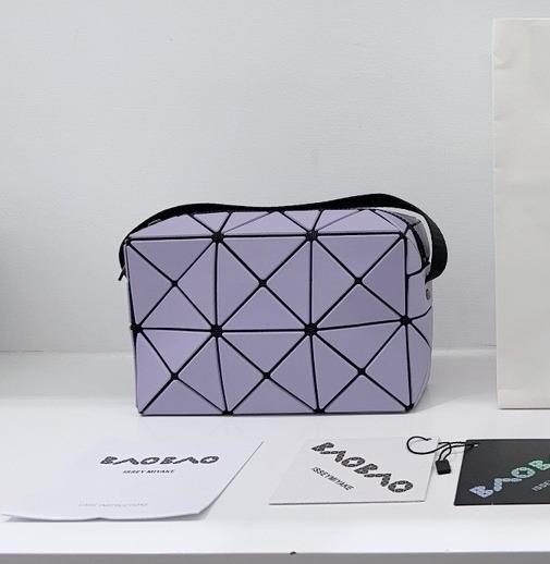 바오바오 큐보이드 미니 크로스백 17cm