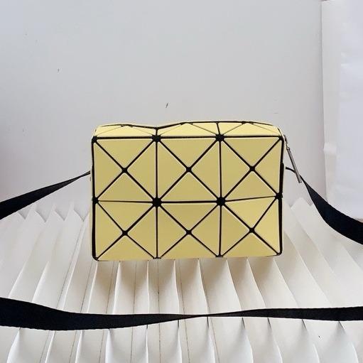 바오바오 큐보이드 미니 크로스백 17cm