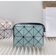 바오바오 큐보이드 미니 크로스백 17cm