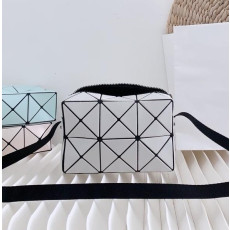 바오바오 큐보이드 미니 크로스백 17cm