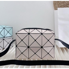 바오바오 큐보이드 미니 크로스백 17cm