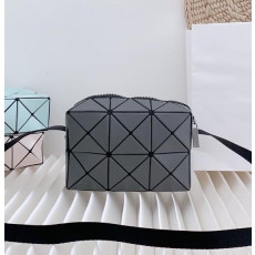 바오바오 큐보이드 미니 크로스백 17cm