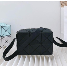 바오바오 큐보이드 미니 크로스백 17cm