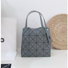 바오바오 루센트 박시 토트백 17cm 23cm