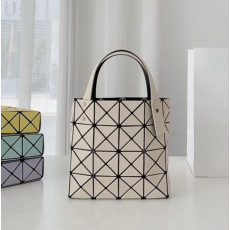 바오바오 이세이 미야케 루센트 박시 미니 토트백 16cm