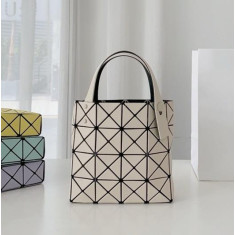 바오바오 이세이 미야케 루센트 박시 미니 토트백 16cm