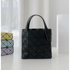 바오바오 이세이 미야케 루센트 박시 미니 토트백 16cm