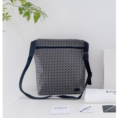 바오바오 맨즈 카이토 크로스바디백 38.5cm