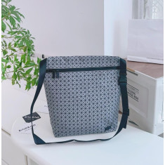 바오바오 맨즈 카이토 크로스바디백 38.5cm