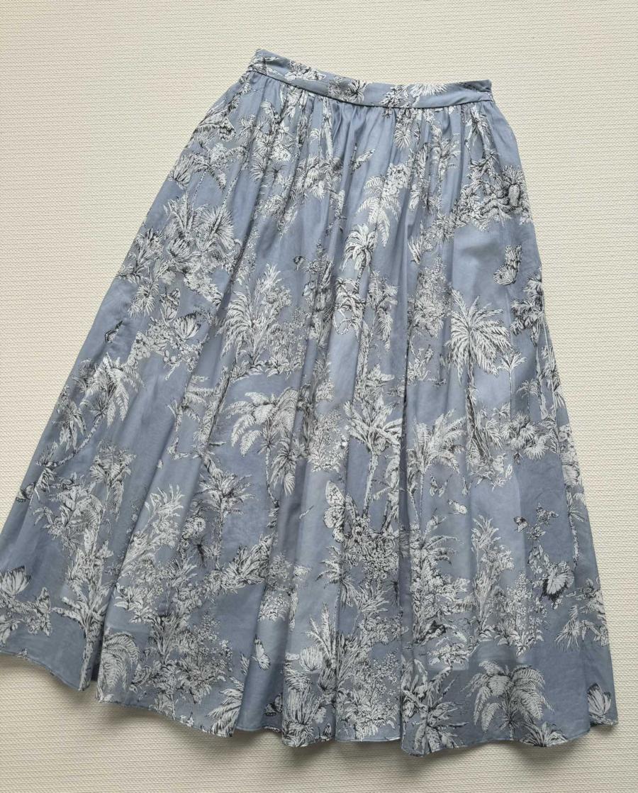 디올 25ss 스커트