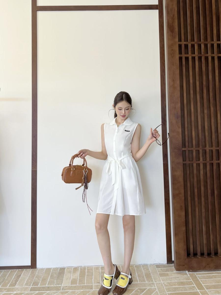 미우미우 카라 민소매 원피스 2컬러