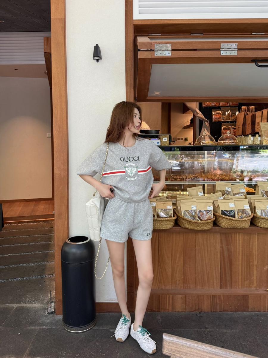 구찌 트레이닝 셋업