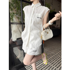 미우미우 민소매 셔츠 반바지 셋업 2컬러