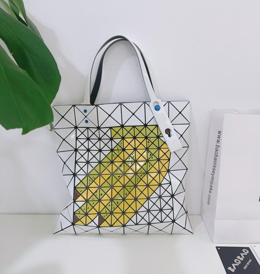 바오바오 이세이 미야케 과일 토트백 34cm