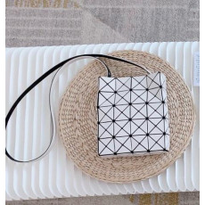 바오바오 루센트 박시 미니 크로스 19.5cm