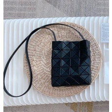 바오바오 루센트 박시 미니 크로스 19.5cm