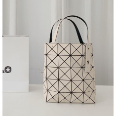 바오바오 이세이 미야케 루센트 박시 토트백 28cm