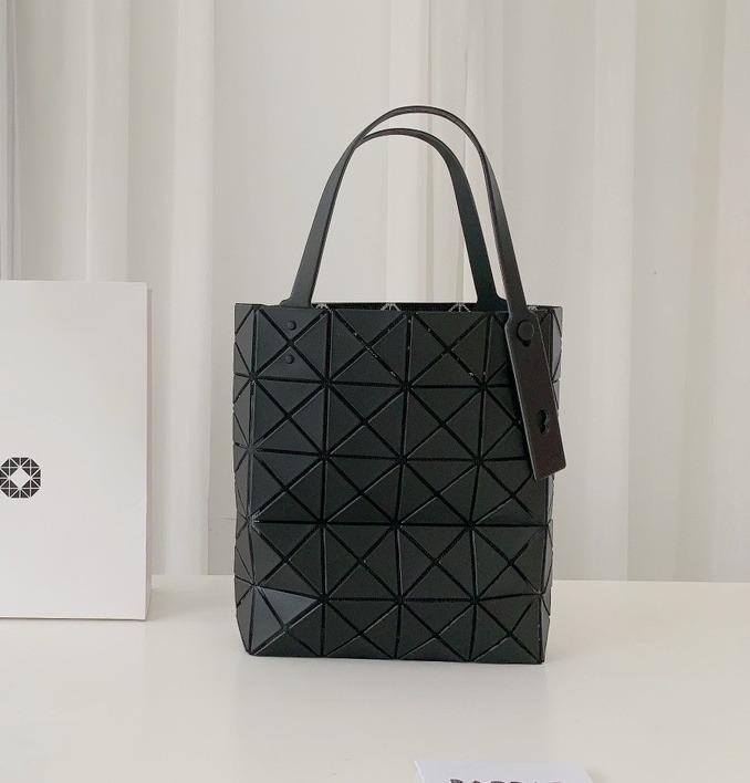 바오바오 이세이 미야케 루센트 박시 토트백 28cm
