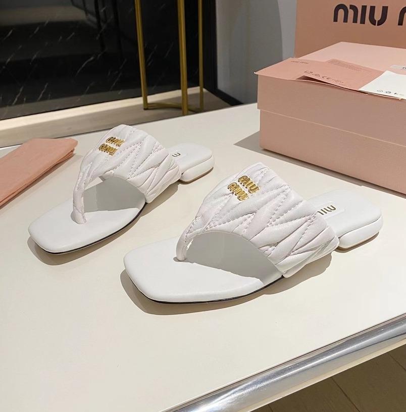 미우미우 나파 퀼팅 플립플랍 쪼리 샌들