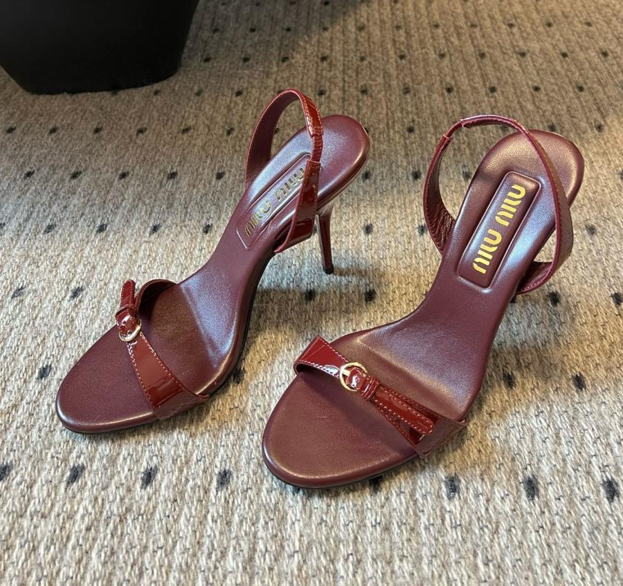 미우미우 새틴 샌들힐 9.5cm 굽높이