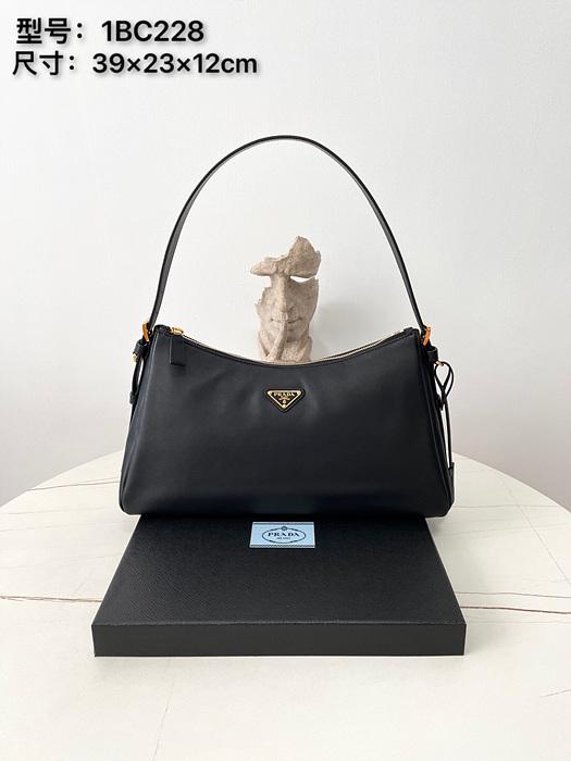 프라다 에메 라지 가죽 숄더백 1bc228