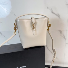 생로랑 LE37 버킷백 미니 765870
