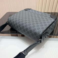 구찌 GG 엠블럼 미디엄 크로스백 821154