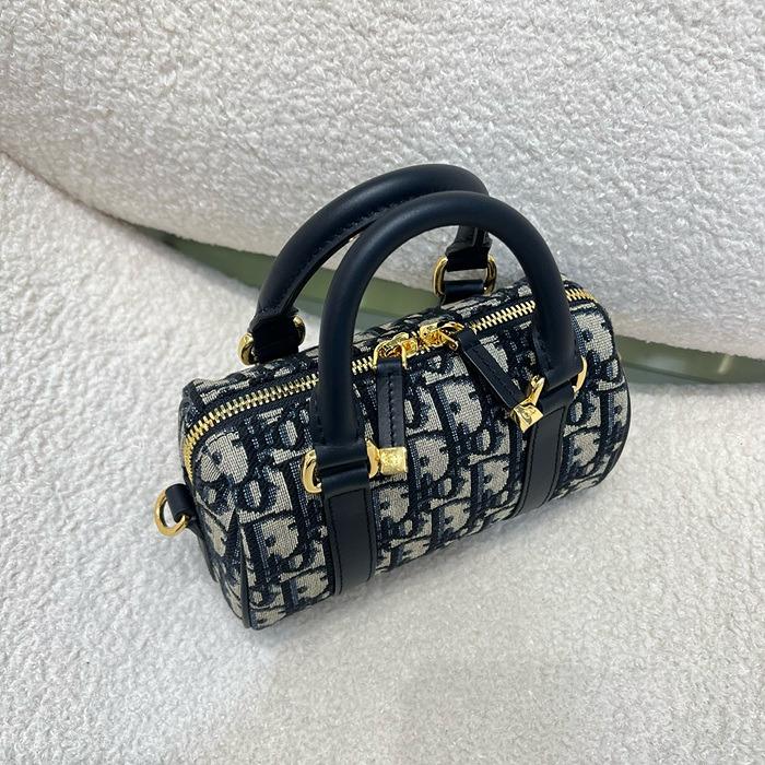 디올 그루브20 백 미니