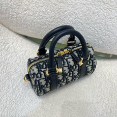 디올 그루브20 백 미니