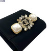 샤넬 진주 펄 크리스탈 CC 브로치 (국내배송)