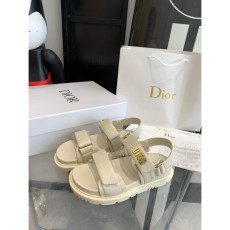 디올 액트 샌들 베이지