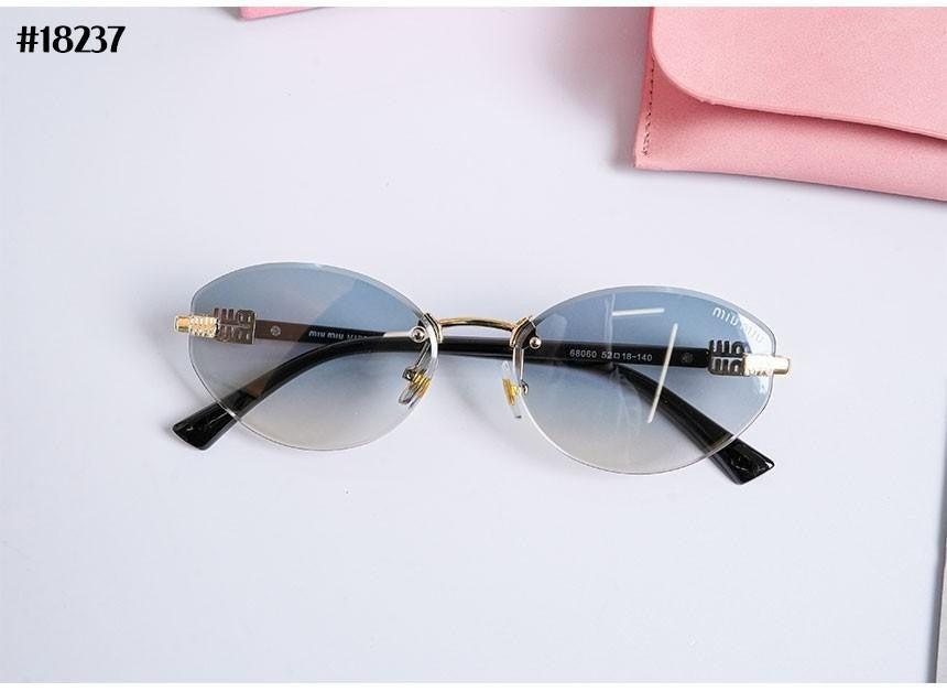 미우미우 로고 그라이언트 오벌 선글라스 (국내배송)