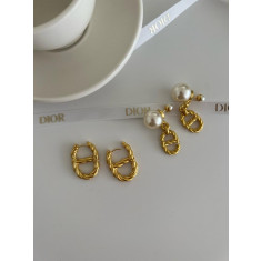 디올 꽈배기 후크귀걸이