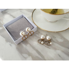 디올 트라이 발란스 귀걸이