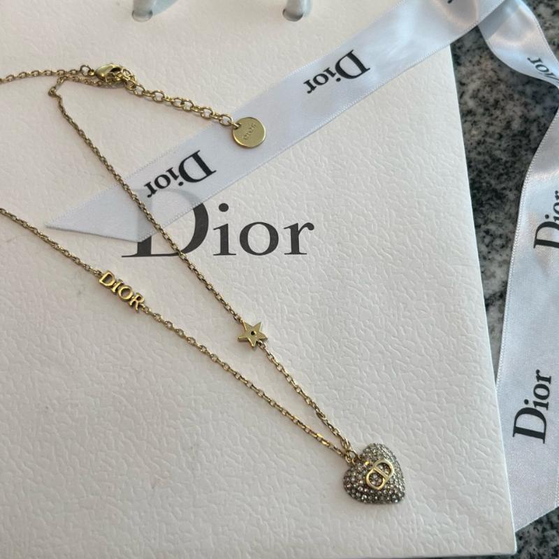 디올 크리스탈 하트 목걸이