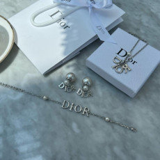 디올 레터링진주 쥬얼리 셋트