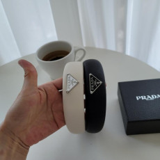 프라다 삼각 로고 머리띠