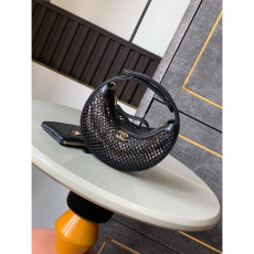 샤넬 메쉬 미니 파우치백 (2가지 컬러)