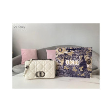 디올 카로백 매크로 까나쥬