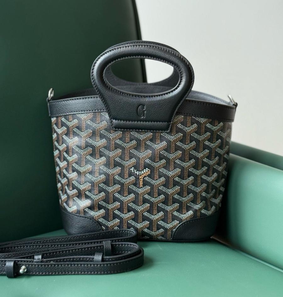 고야드 벨루가 미니백