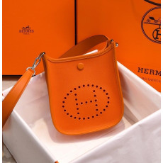 에르메스 네오 에블린 16 숄더백