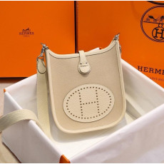 에르메스 캔버스 에블린