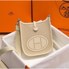 에르메스 캔버스 에블린