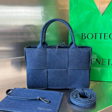 보테가베네타 아르코 토트백 데님 스몰